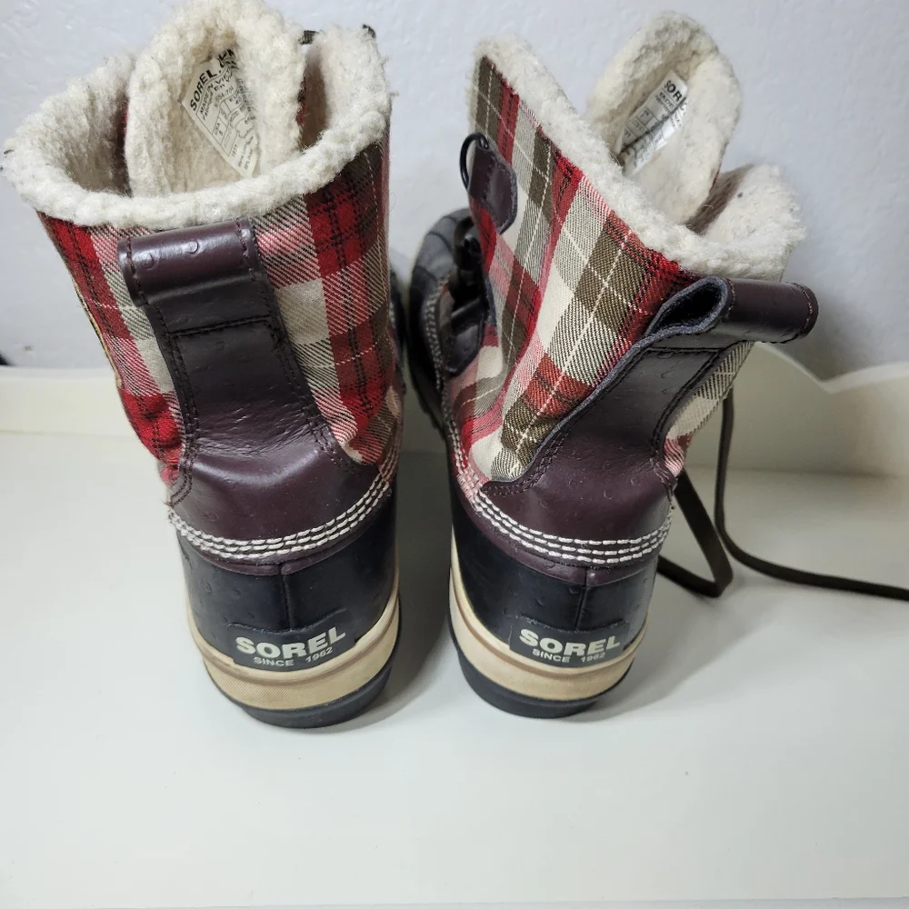 Sorel Snow Boot Plaid with Sherpa Lining, Waterproof Heel Boots, 8